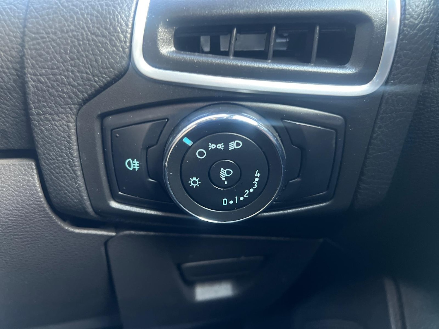 Used Ford Focus 2013 for sale - 76633477: Photo 17