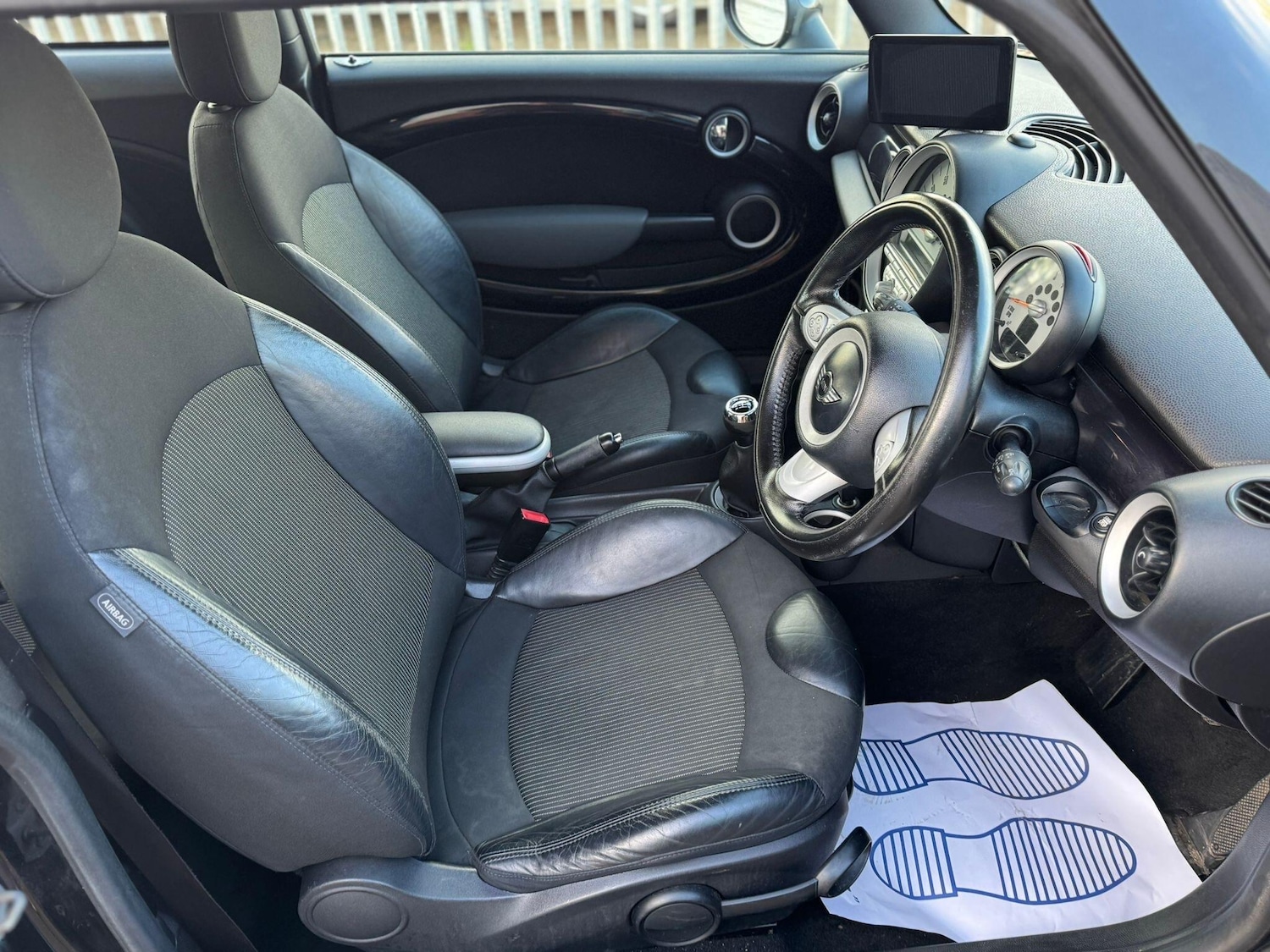 Used MINI Hatch 2010 for sale - 76899231: Photo 15