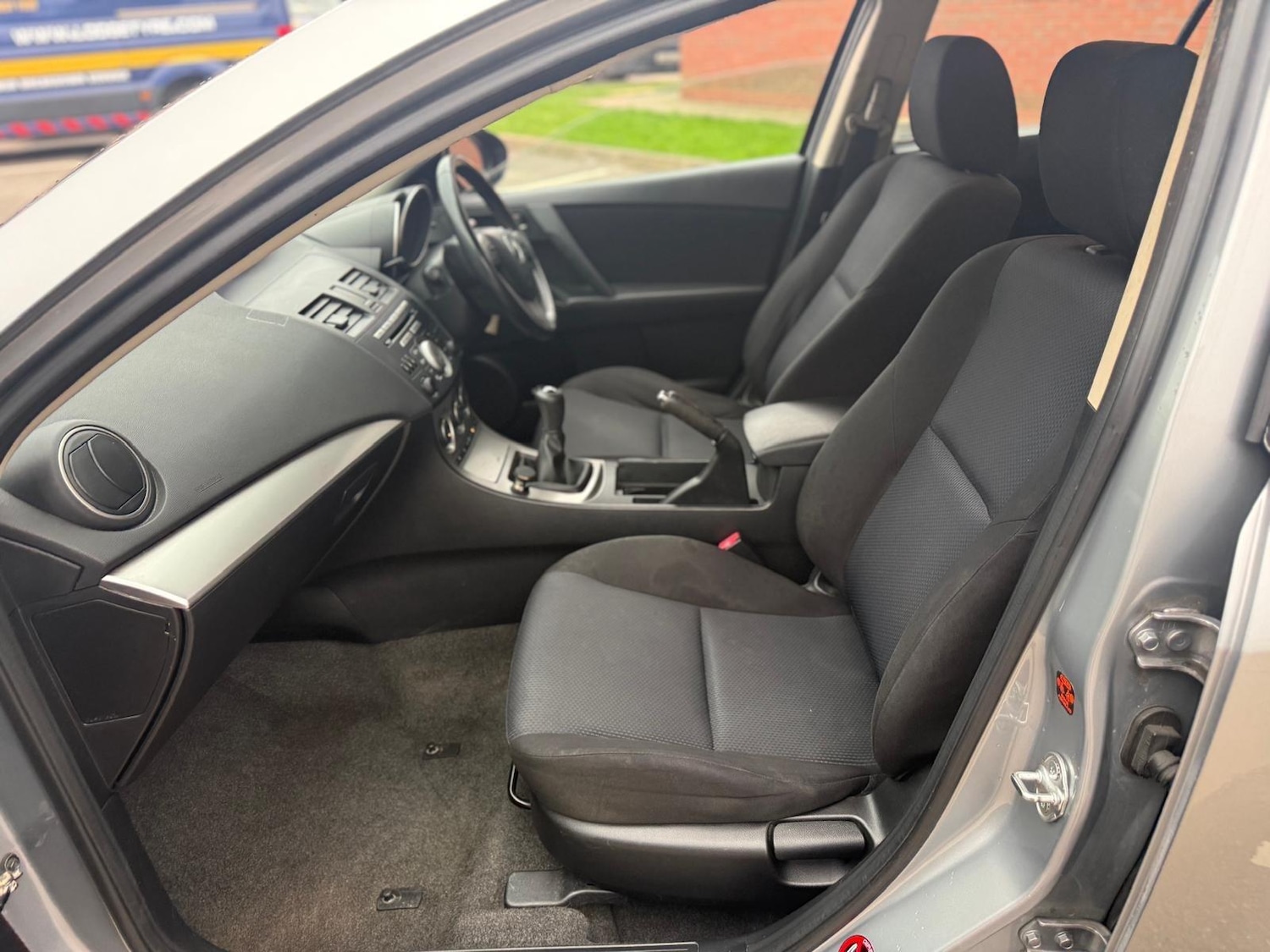 Used Mazda Mazda3 2011 for sale - 77052536: Photo 15