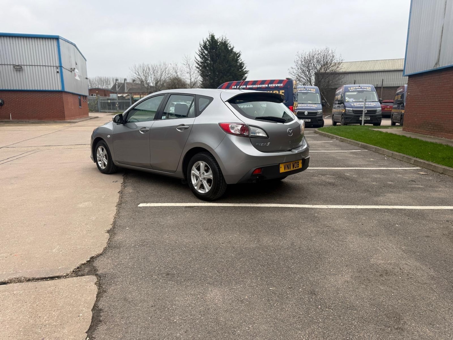 Used Mazda Mazda3 2011 for sale - 77052536: Photo 7
