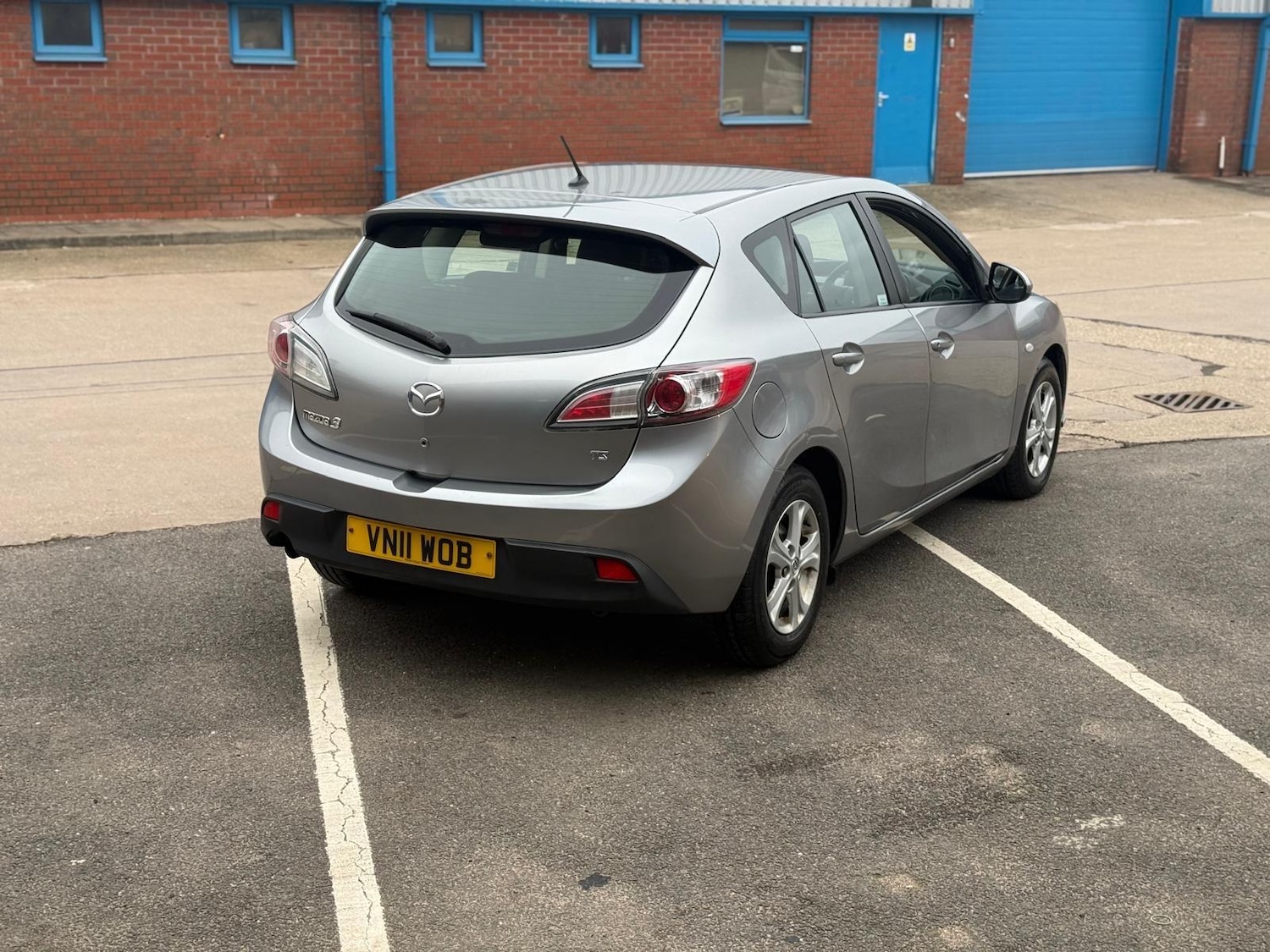 Used Mazda Mazda3 2011 for sale - 77052536: Photo 8