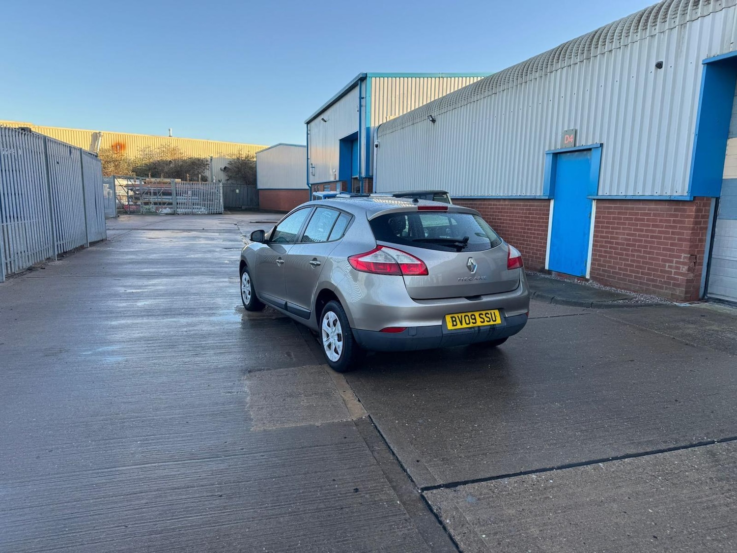 Used Renault Megane 2009 for sale - 77314960: Photo 10