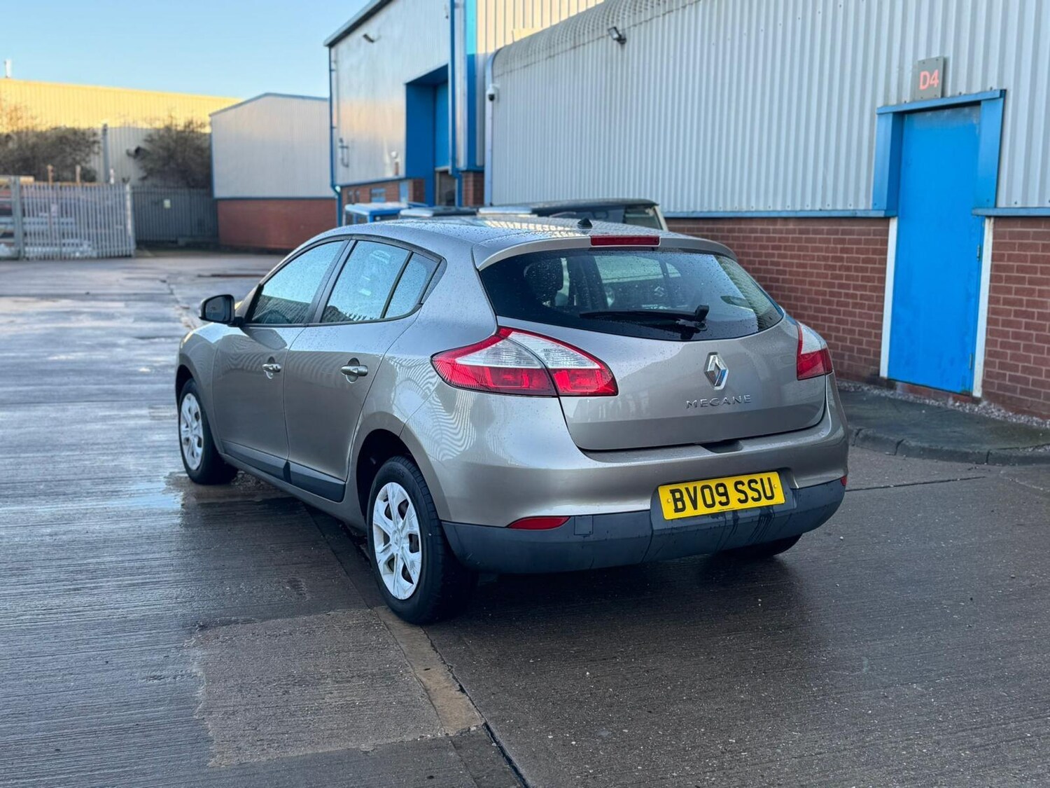 Used Renault Megane 2009 for sale - 77314960: Photo 11