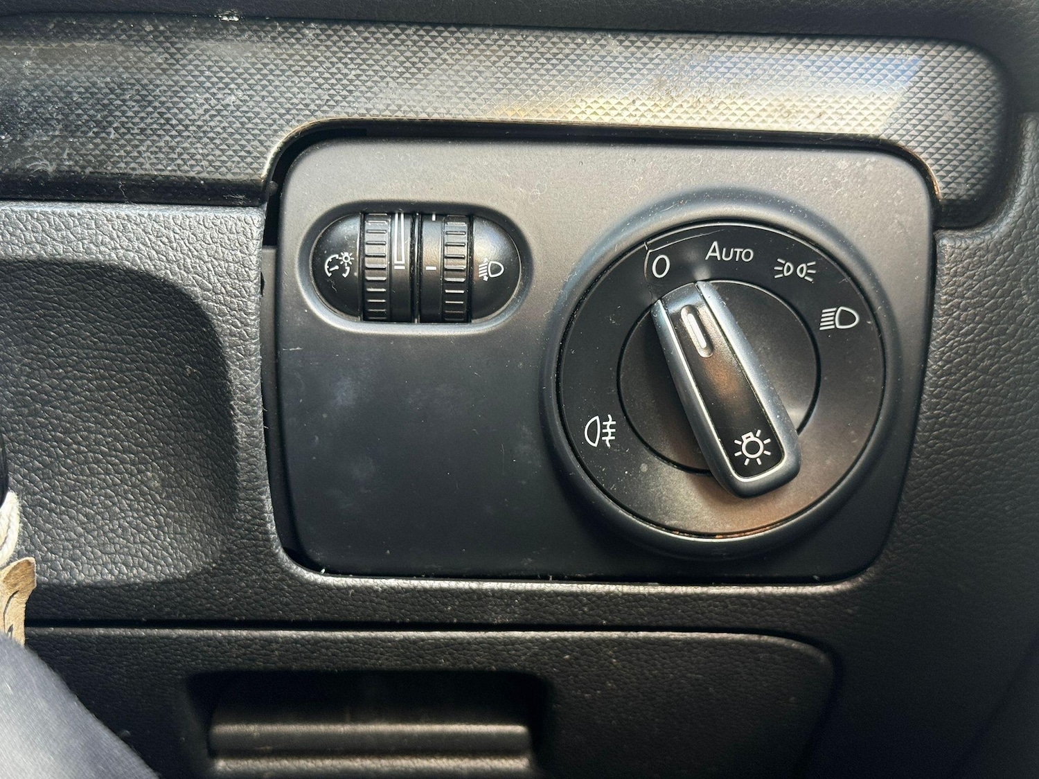 Used Volkswagen Golf 2011 for sale - 78157306: Photo 21