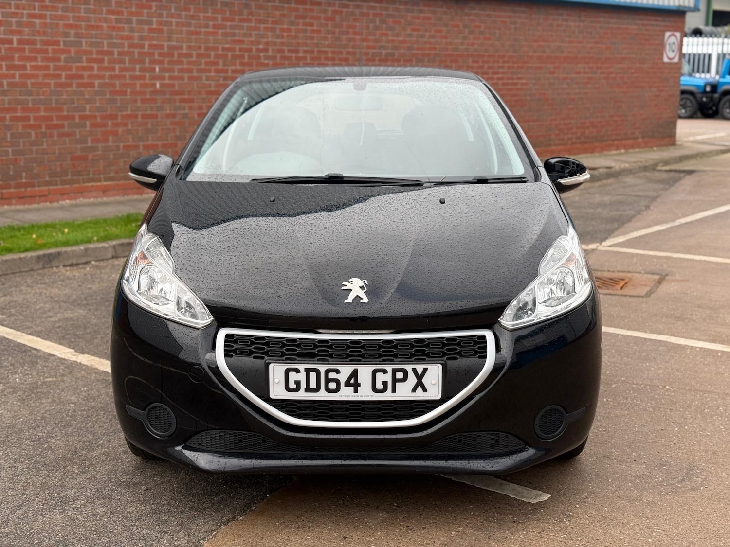 Used Peugeot 208 2015 for sale - 76472636: Photo 1