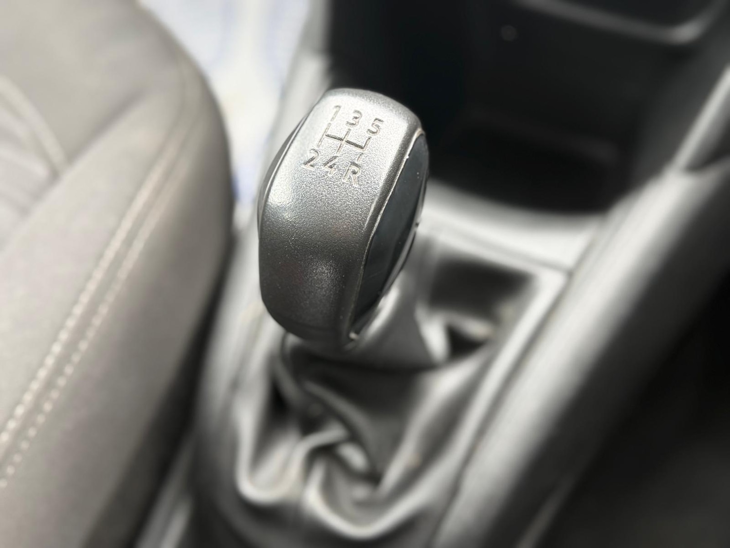 Used Peugeot 208 2015 for sale - 76472636: Photo 18