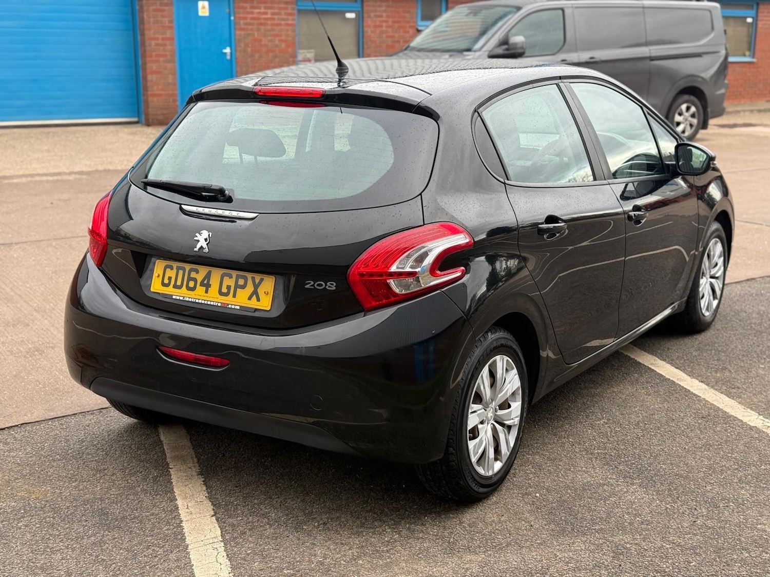 Used Peugeot 208 2015 for sale - 76472636: Photo 6