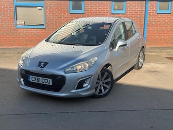Used Peugeot 308 2011 for sale - 79601504: Photo