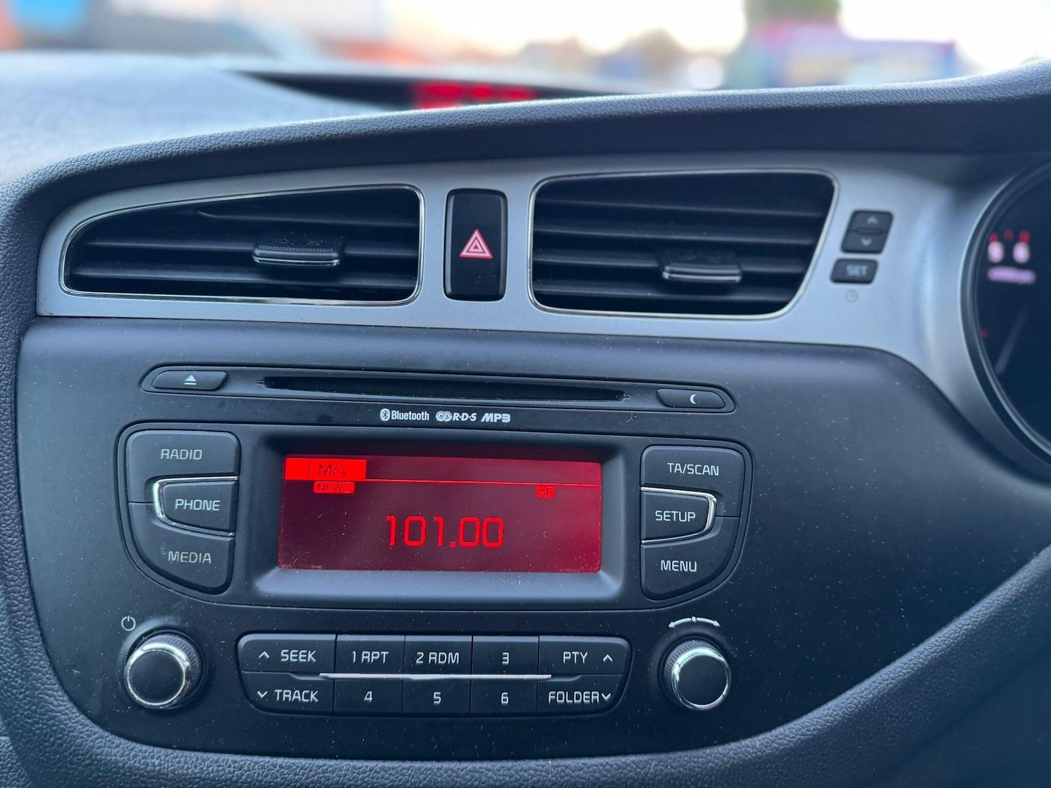 Used Kia Ceed 2015 for sale - 76936089: Photo 26