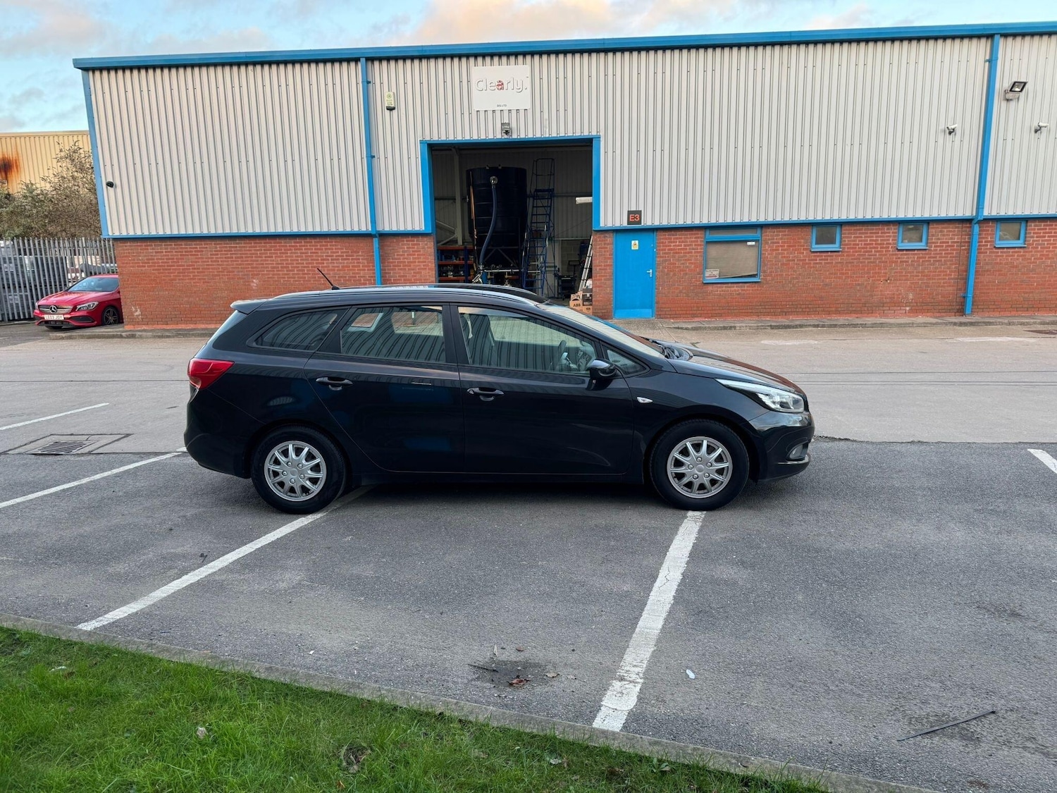 Used Kia Ceed 2015 for sale - 76936089: Photo 4