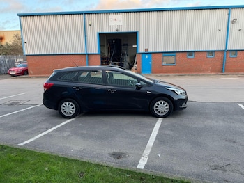 Used Kia Ceed 2015 for sale - 76936089: Photo