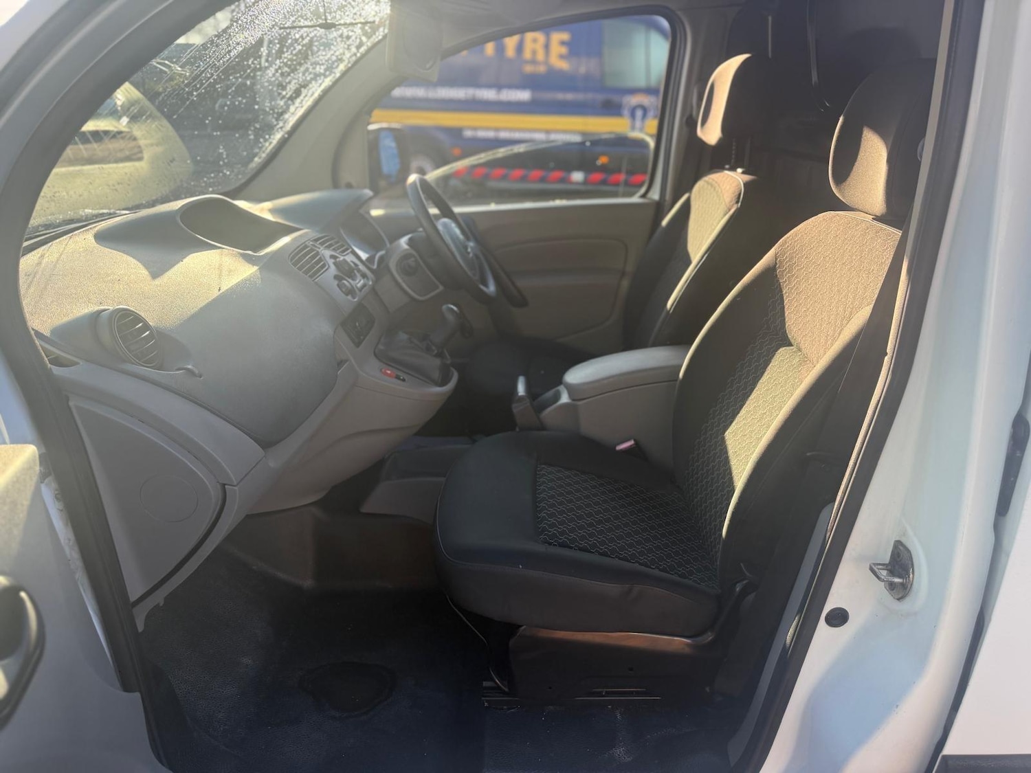 Used Renault Kangoo 2010 for sale - 76714195: Photo 18