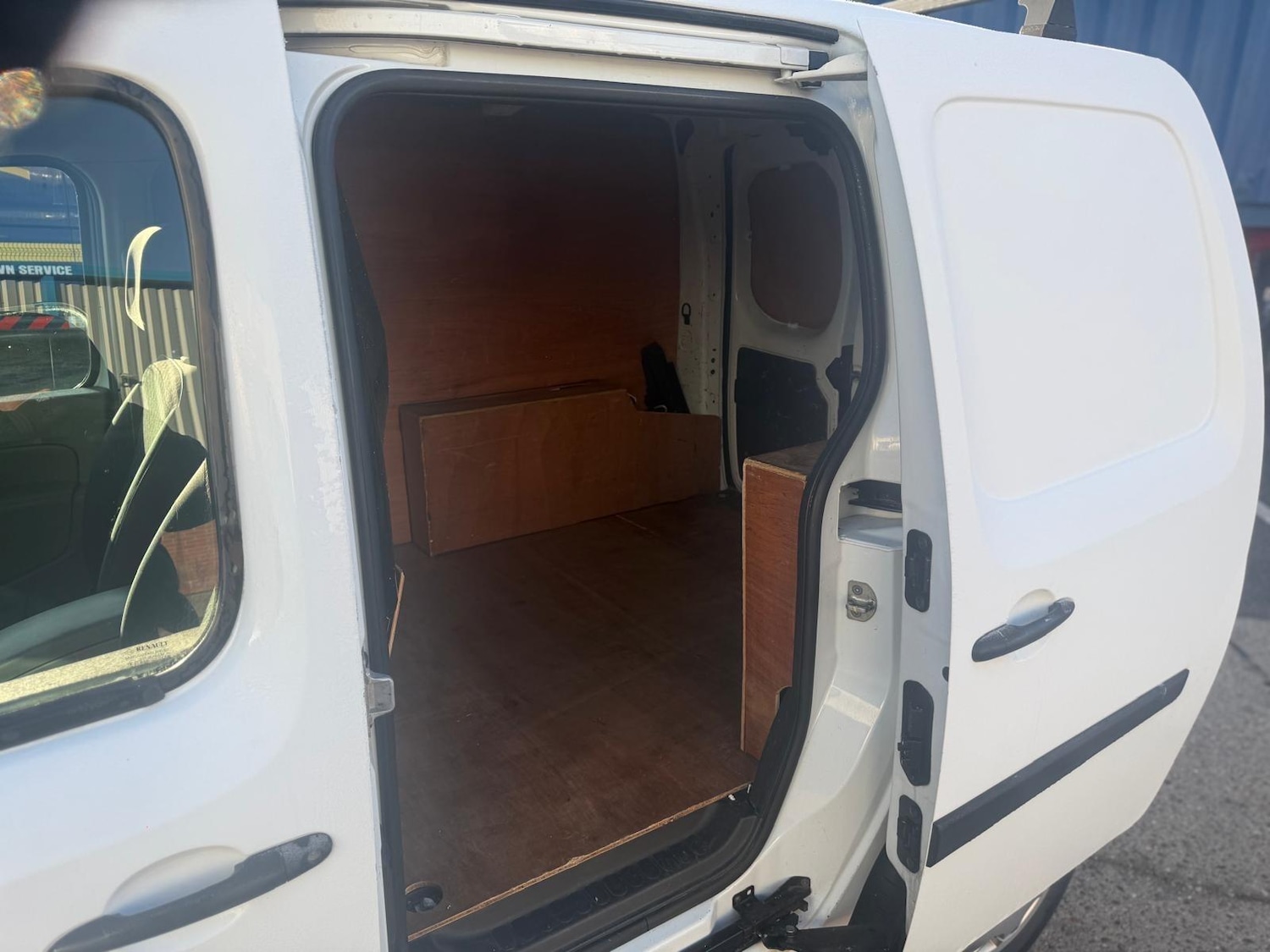 Used Renault Kangoo 2010 for sale - 76714195: Photo 19