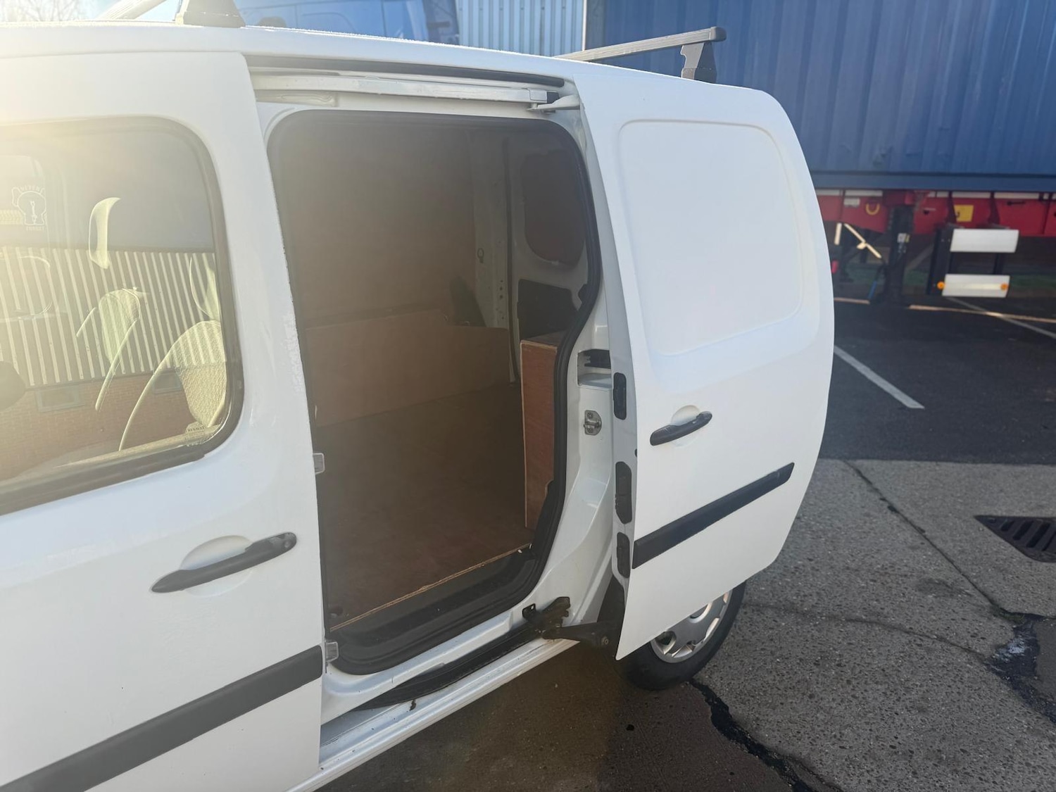 Used Renault Kangoo 2010 for sale - 76714195: Photo 20