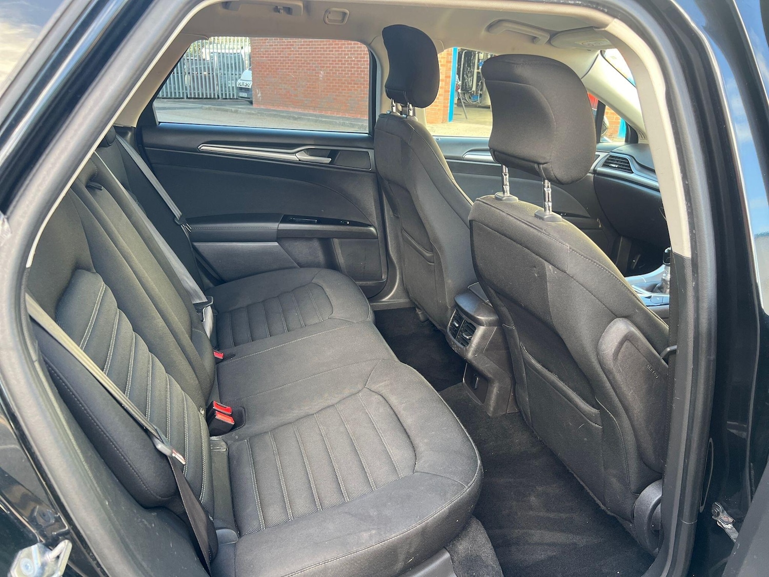 Used Ford Mondeo 2015 for sale - 76743487: Photo 16