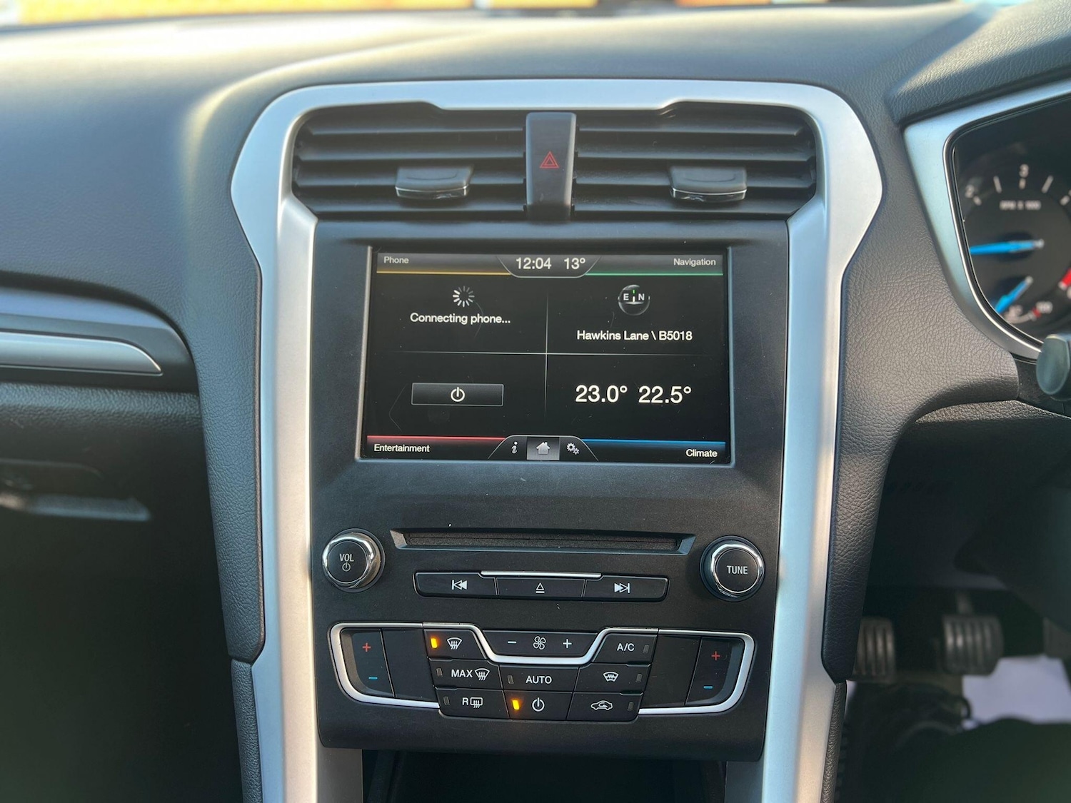 Used Ford Mondeo 2015 for sale - 76743487: Photo 18