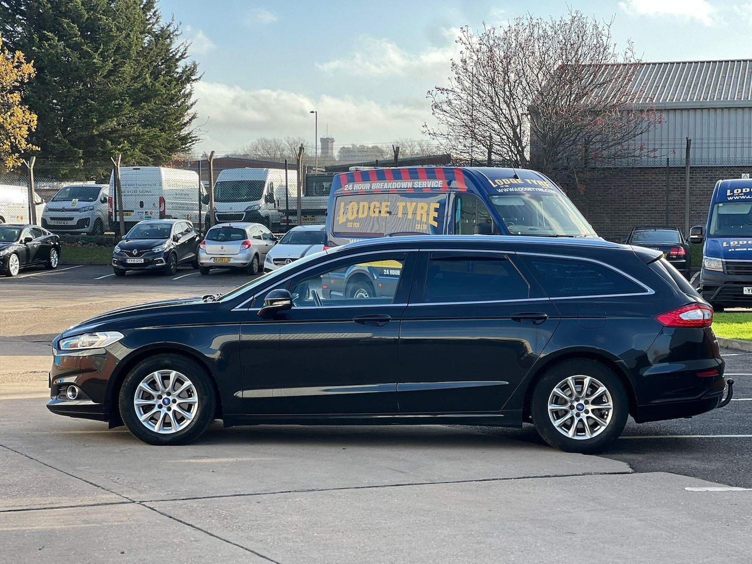 Used Ford Mondeo 2015 for sale - 76743487: Photo 4