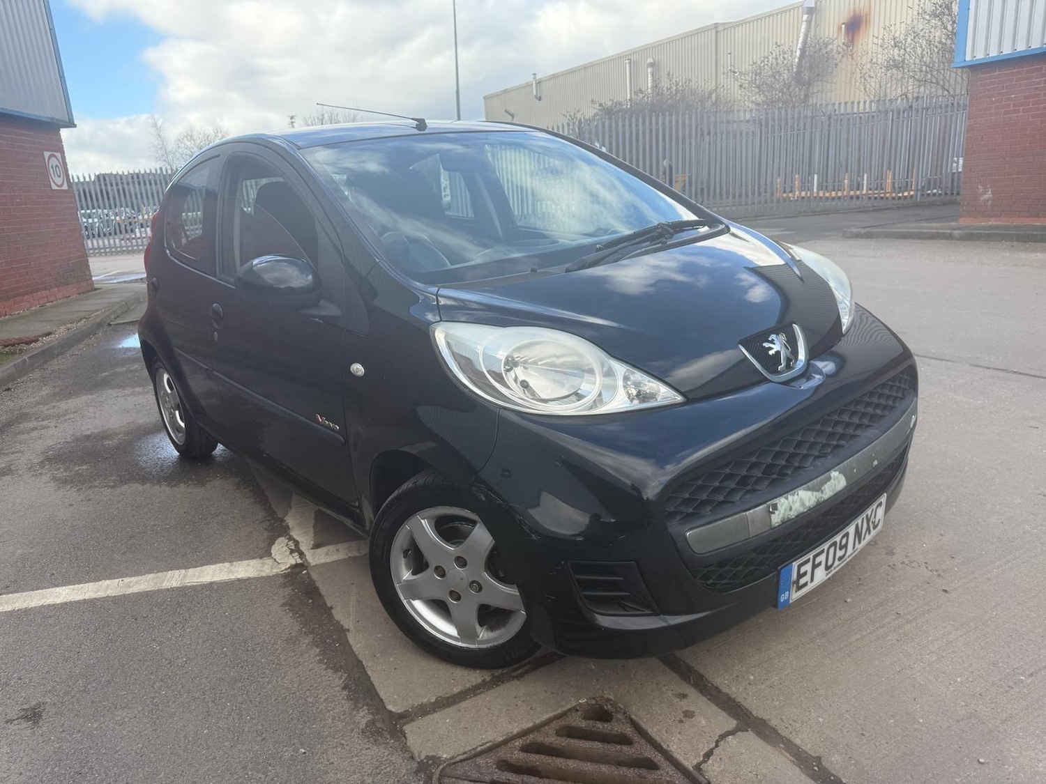 Used Peugeot 107 2009 for sale - 76990736: Photo 11
