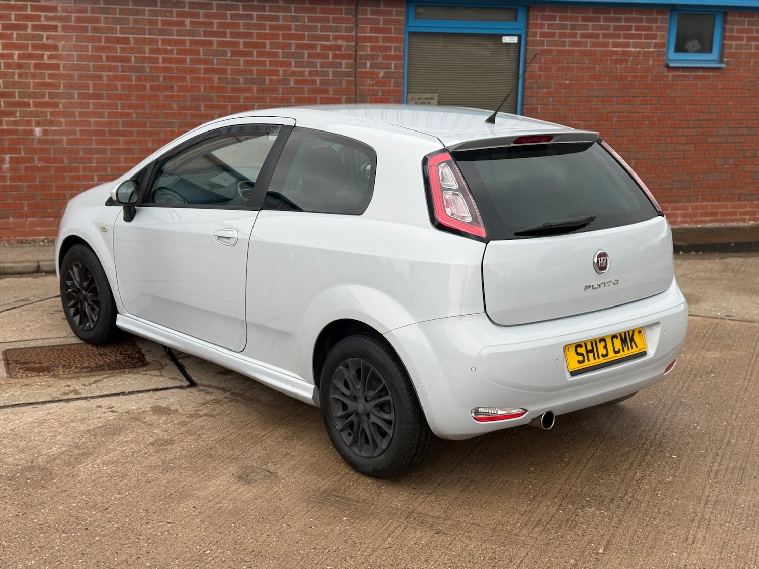 Used Fiat Punto 2013 for sale - 77682926: Photo 10