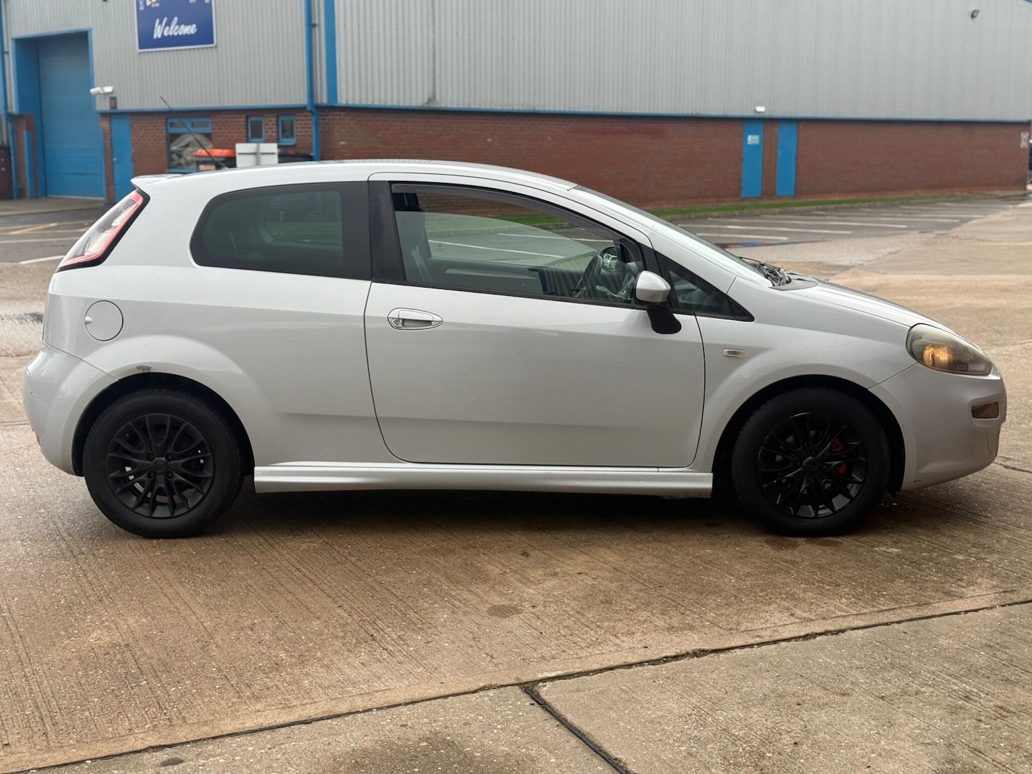 Used Fiat Punto 2013 for sale - 77682926: Photo 13