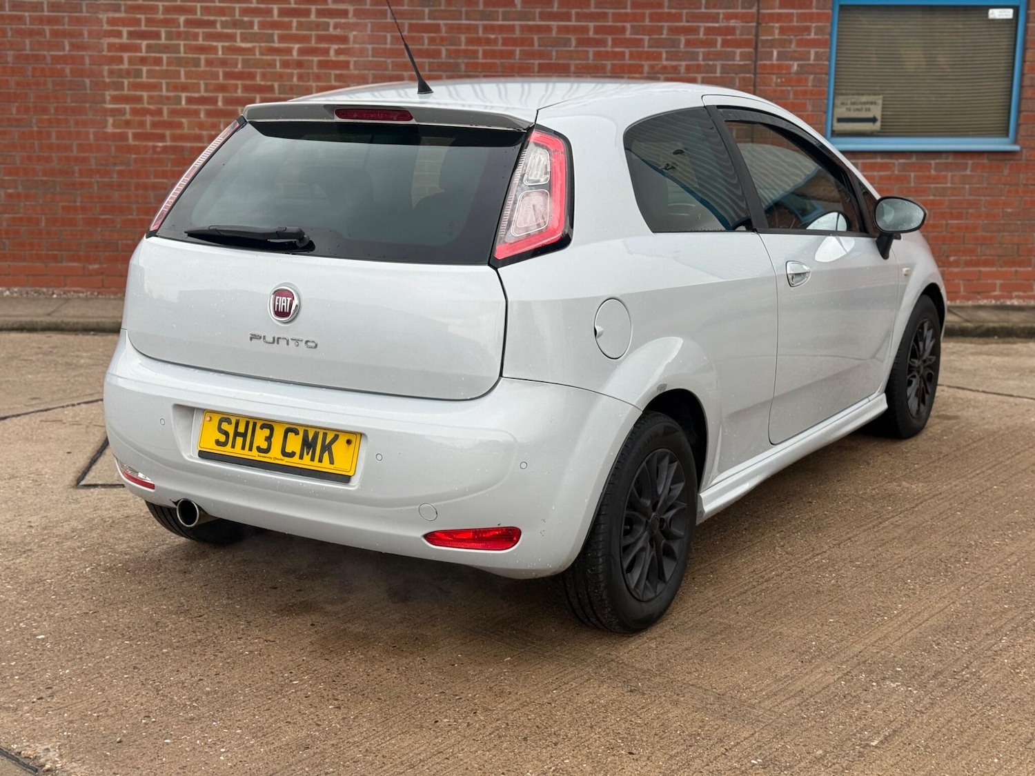 Used Fiat Punto 2013 for sale - 77682926: Photo 15