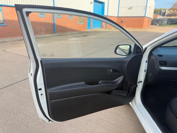 Used Kia Picanto 2011 for sale - 76260138: Photo 16