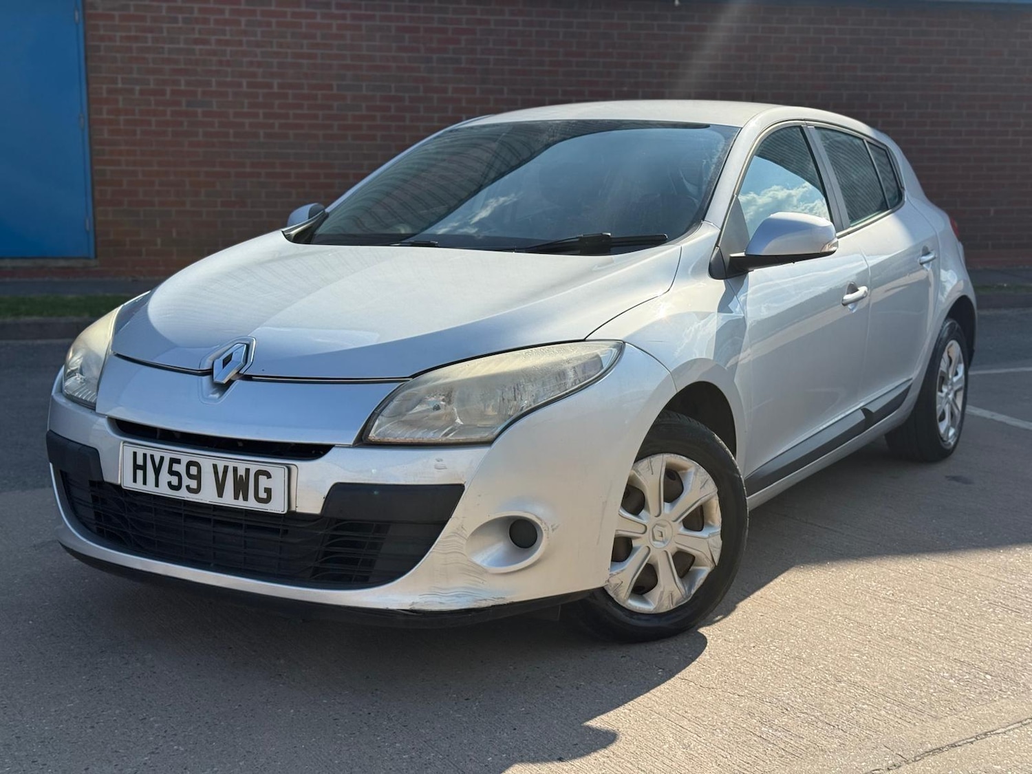 Used Renault Megane 2010 for sale - 76608169: Photo 12