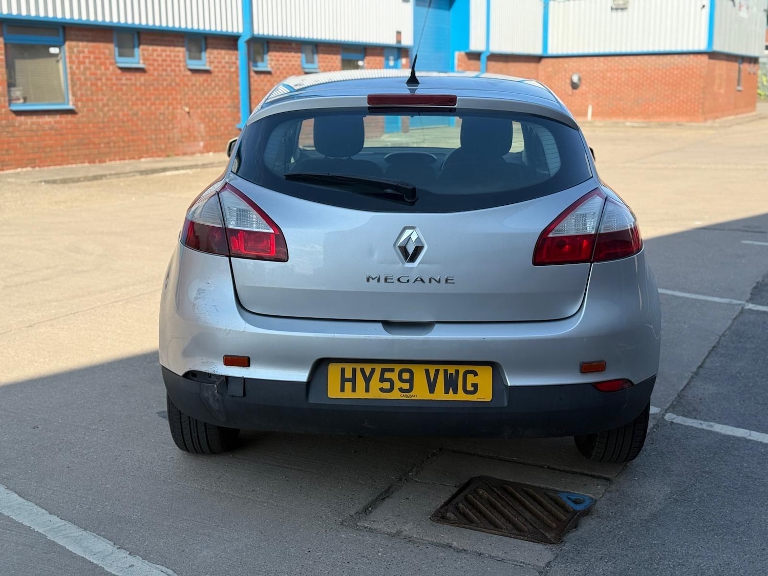 Used Renault Megane 2010 for sale - 76608169: Photo 2