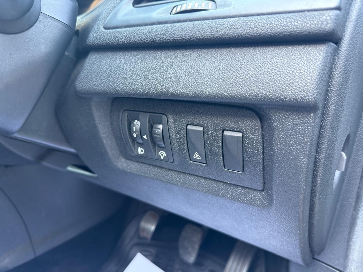 Used Renault Megane 2010 for sale - 76608169: Photo 24