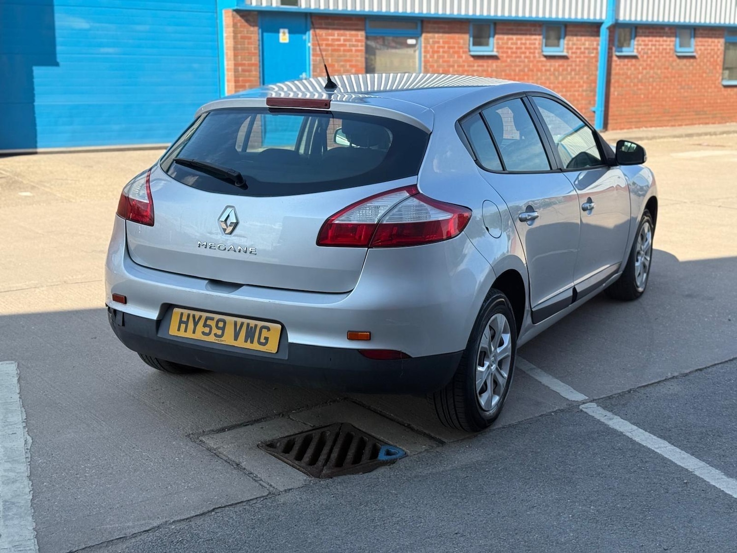 Used Renault Megane 2010 for sale - 76608169: Photo 9