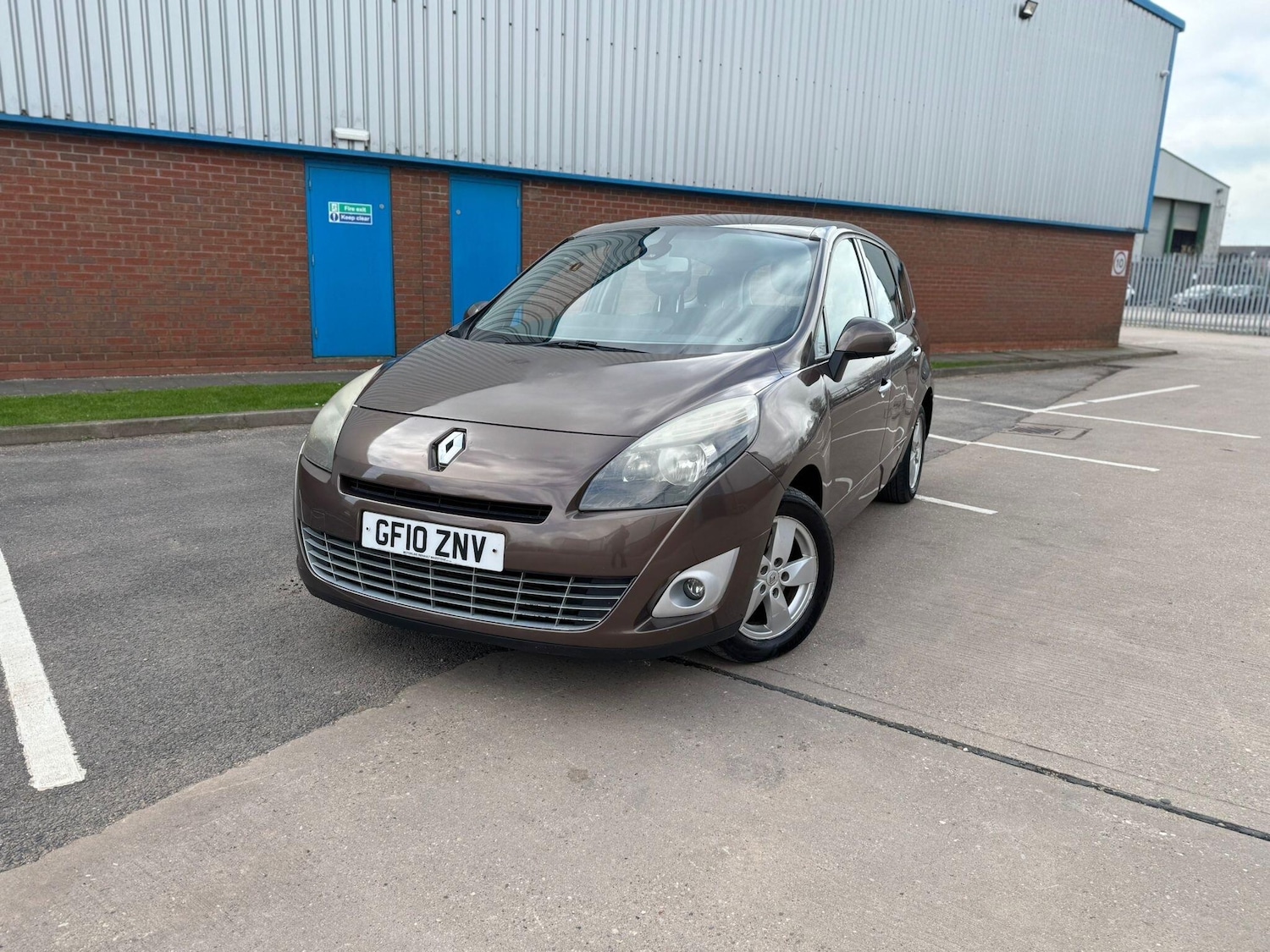 Used Renault Grand Scenic 2010 for sale - 78085881: Photo 10