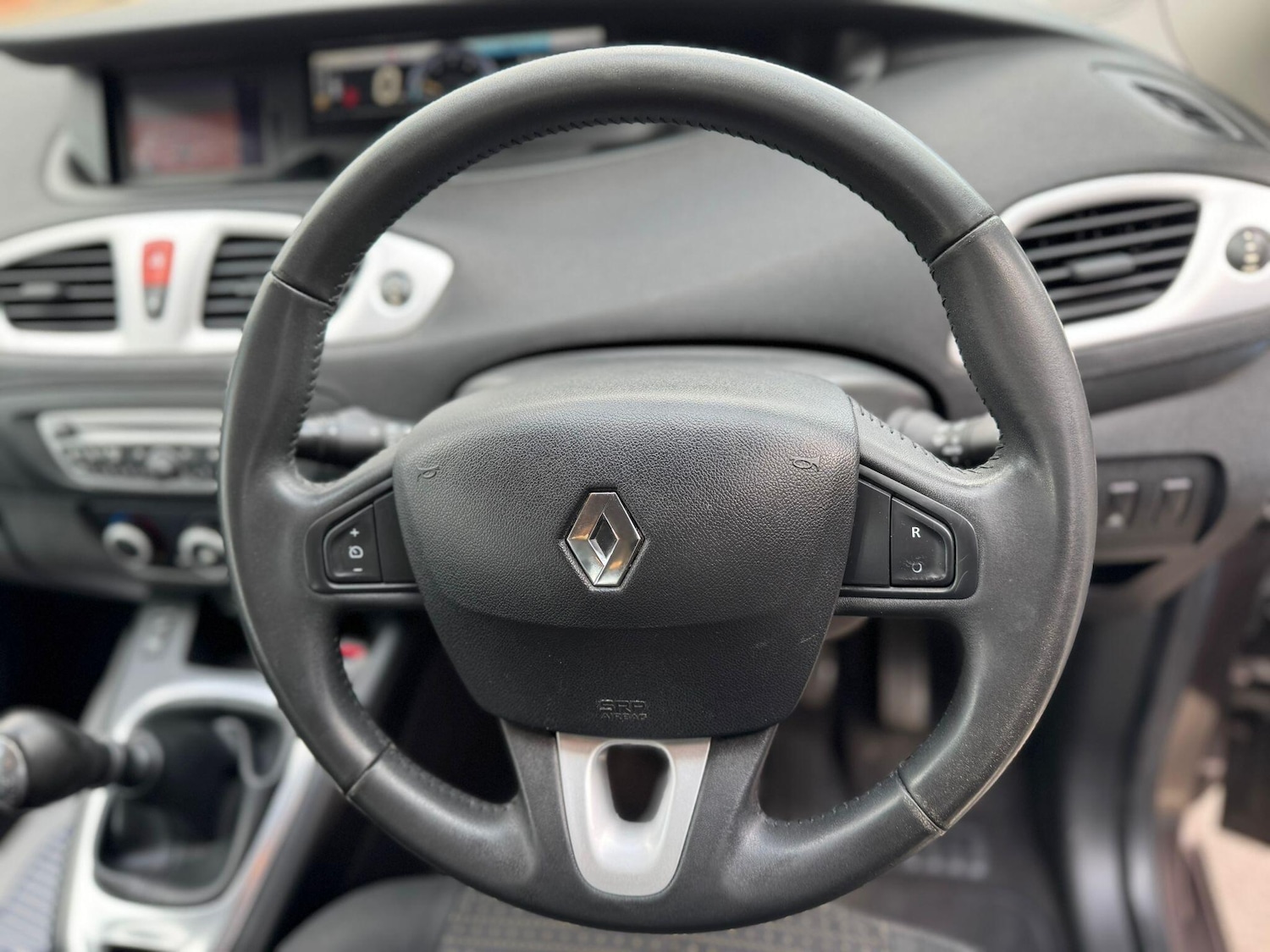 Used Renault Grand Scenic 2010 for sale - 78085881: Photo 15