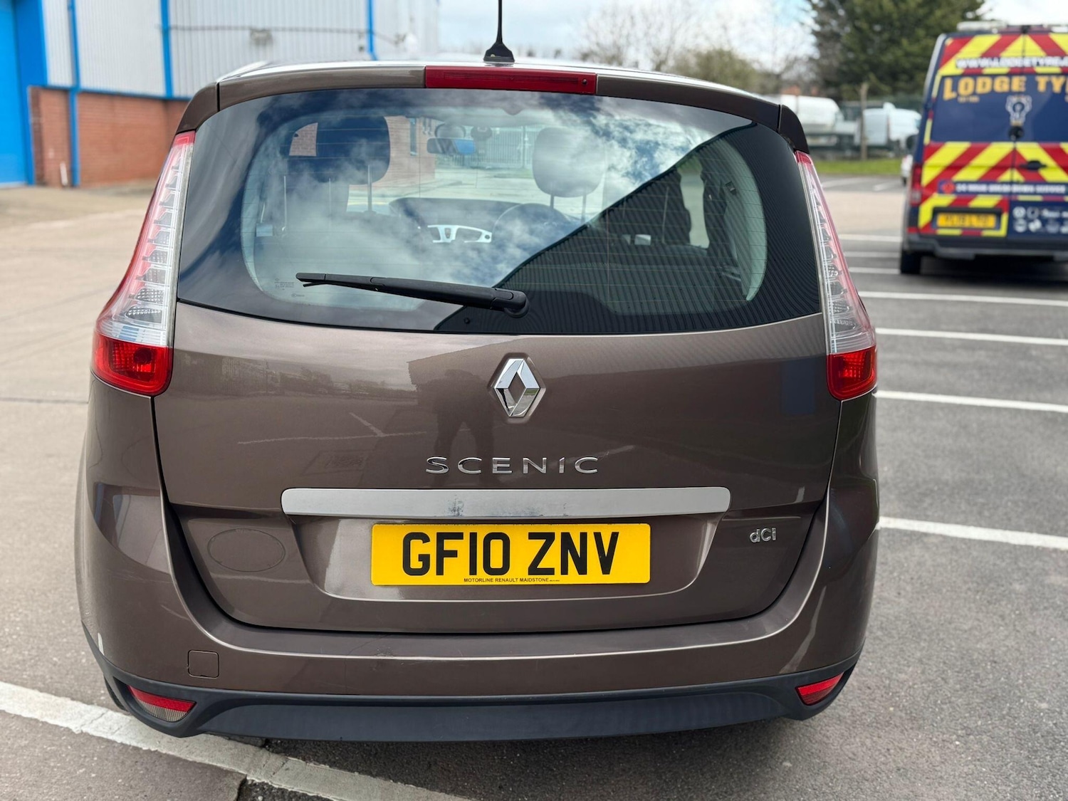 Used Renault Grand Scenic 2010 for sale - 78085881: Photo 2