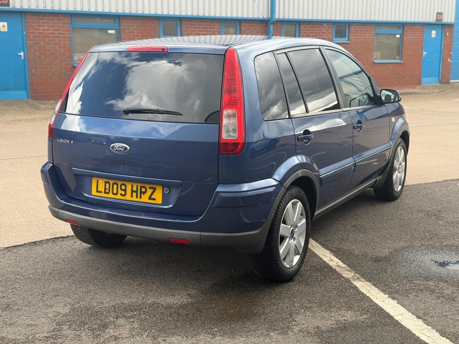 Used Ford Fusion 2009 for sale - 76996105: Photo 12