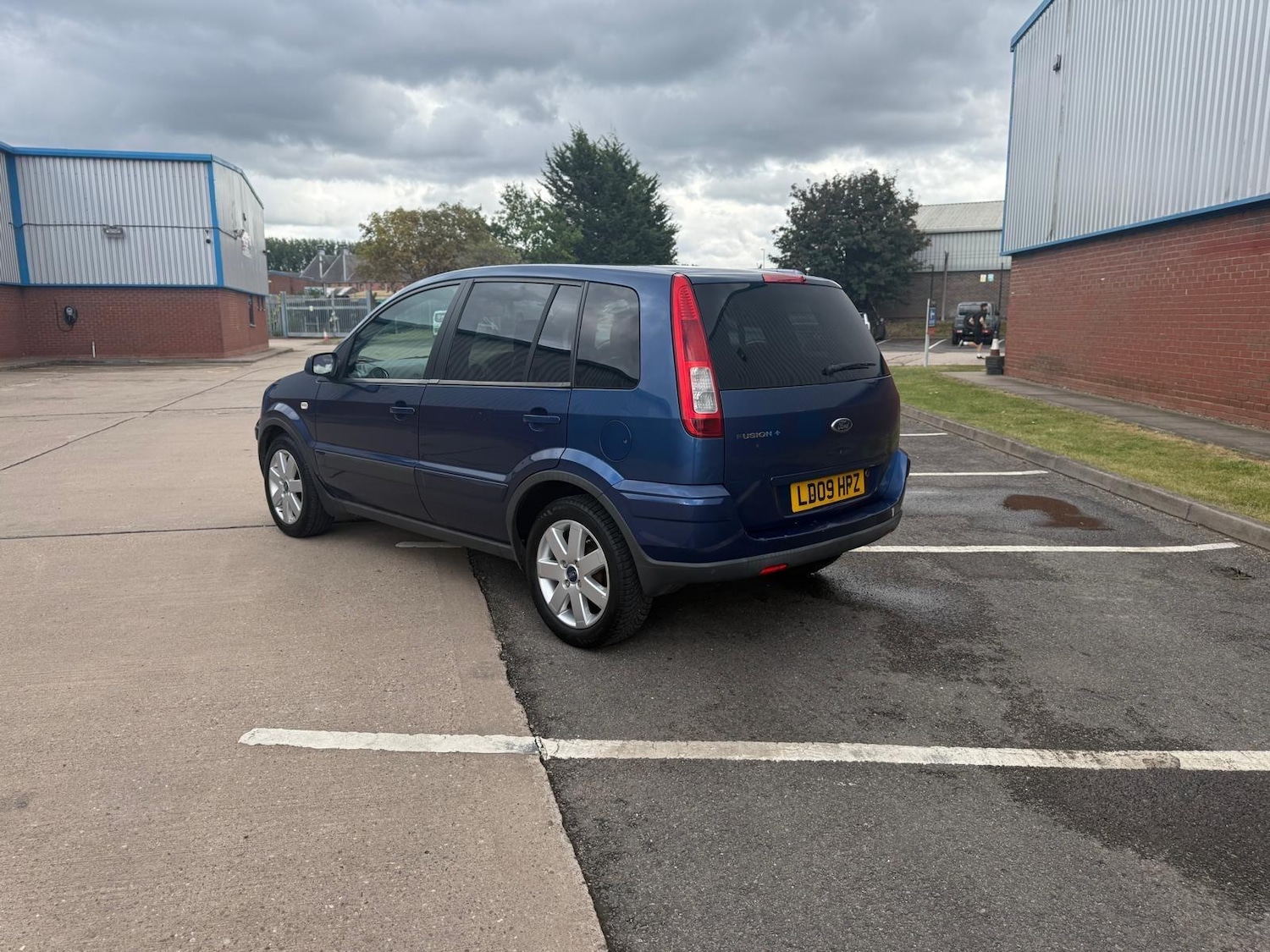 Used Ford Fusion 2009 for sale - 76996105: Photo 7