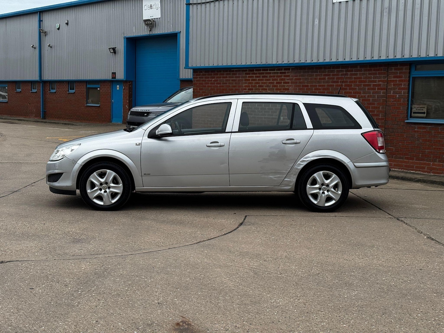 Used Vauxhall Astra 2010 for sale - 77737848: Photo 11