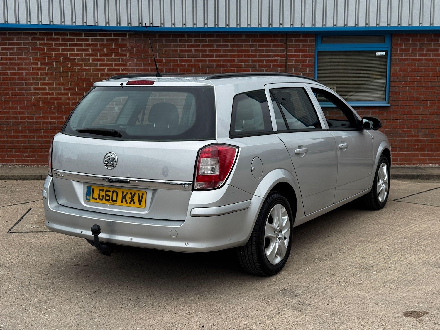 Used Vauxhall Astra 2010 for sale - 77737848: Photo 14