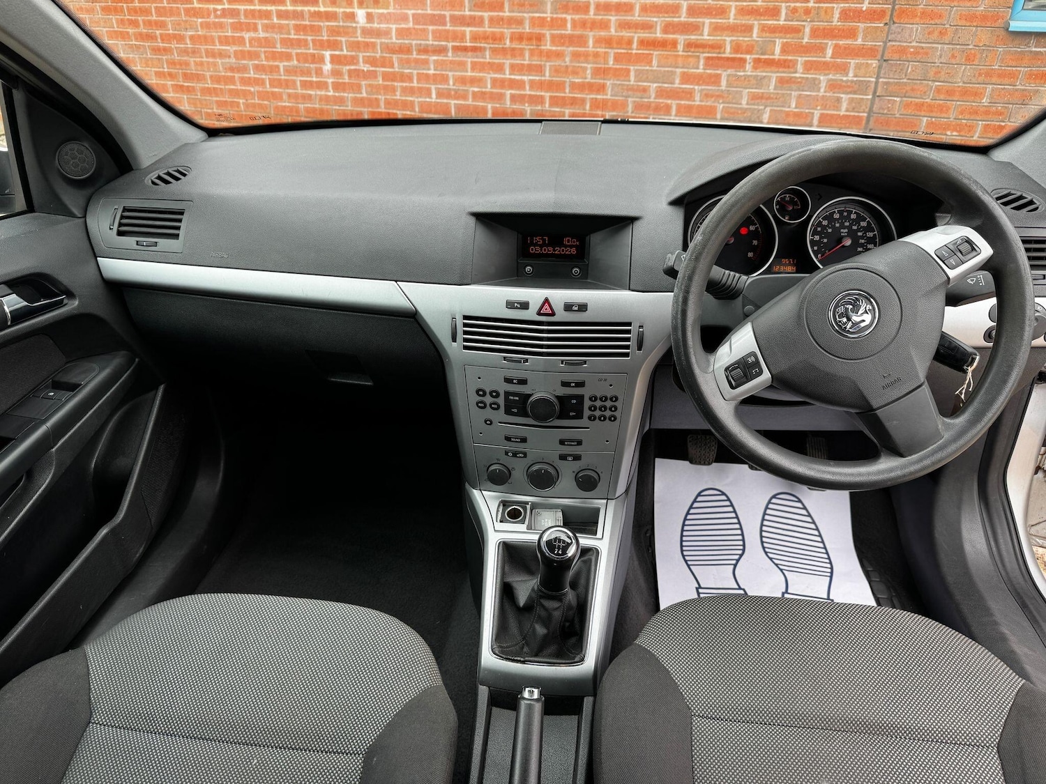 Used Vauxhall Astra 2010 for sale - 77737848: Photo 16