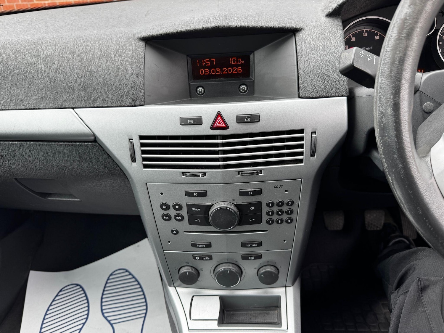 Used Vauxhall Astra 2010 for sale - 77737848: Photo 17