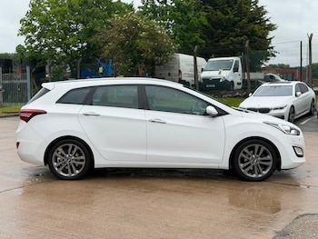 Used Hyundai i30 2016 for sale - 79601502: Photo