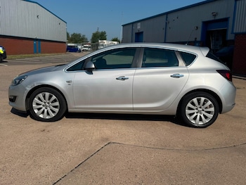 Used Vauxhall Astra 2013 for sale - 79168860: Photo
