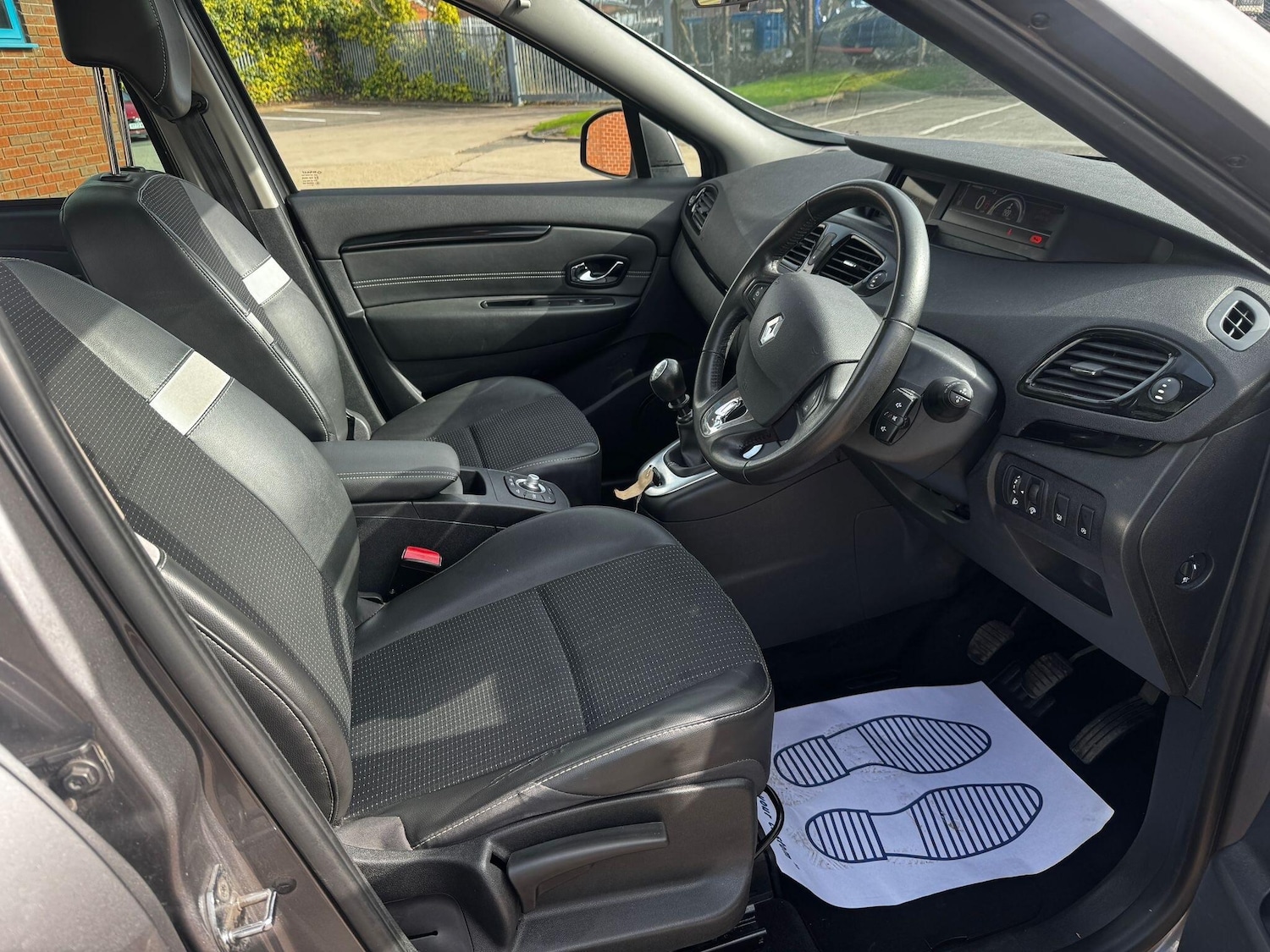 Used Renault Grand Scenic 2014 for sale - 77783668: Photo 15