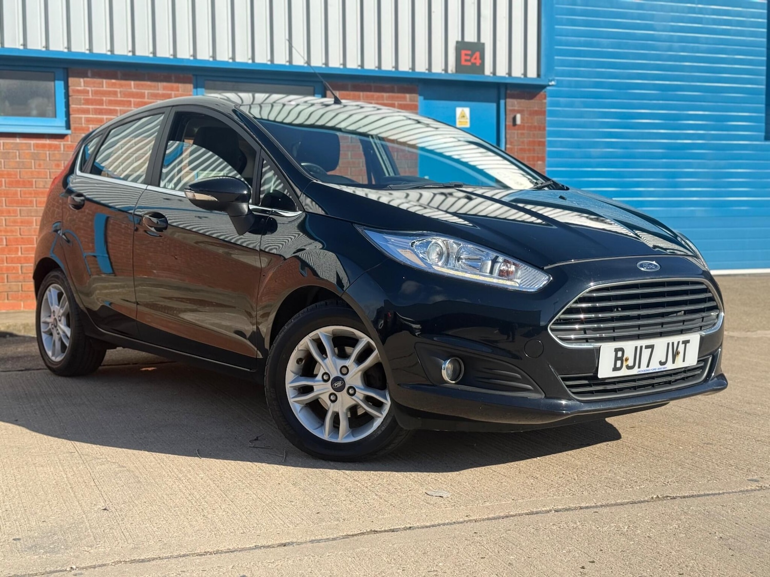 Used Ford Fiesta for sale - 77824126: Photo 2