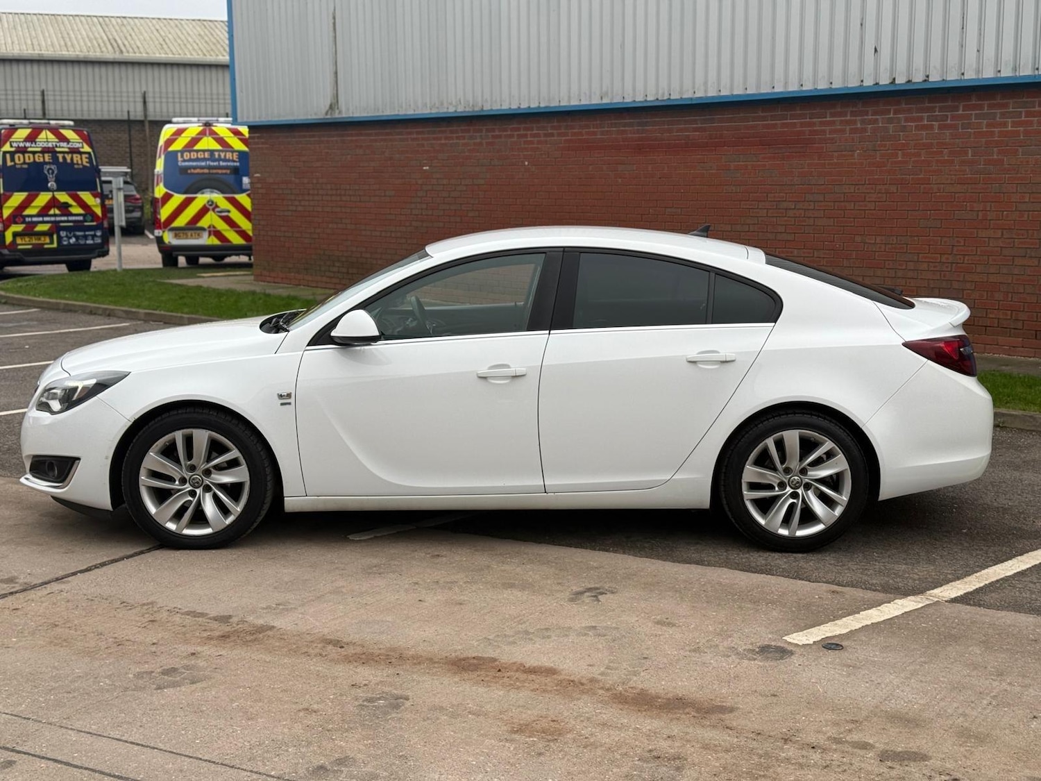Used Vauxhall Insignia 2015 for sale - 77523584: Photo 4