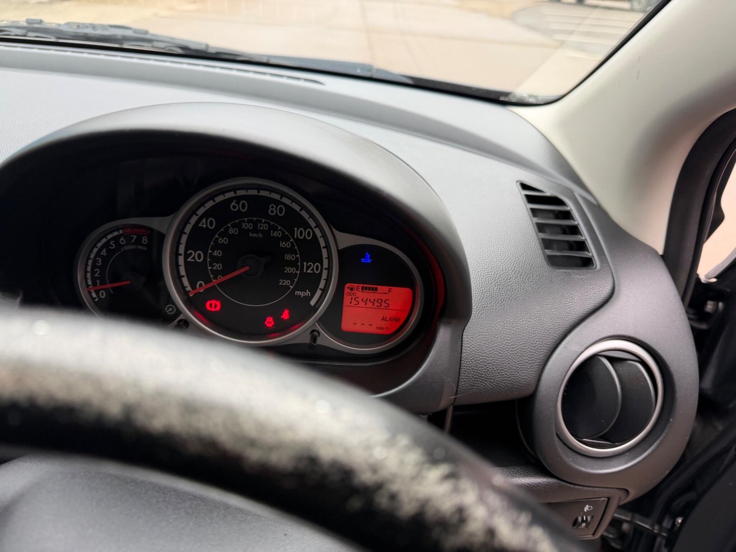 Used Mazda Mazda2 2013 for sale - 77377374: Photo 15