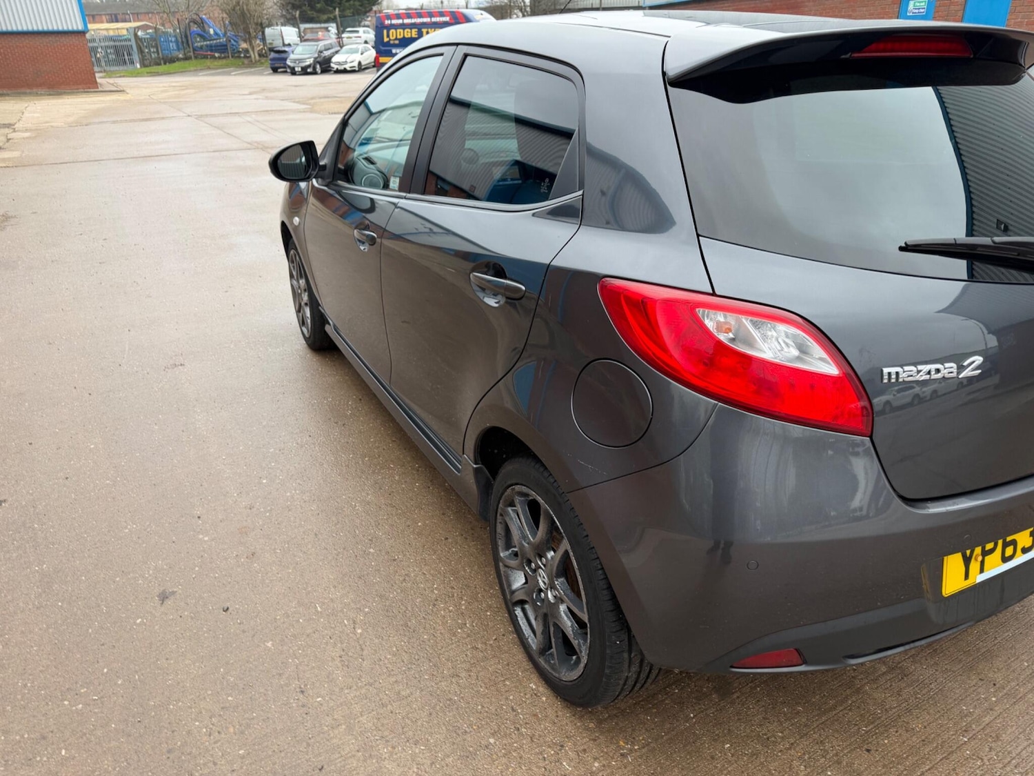Used Mazda Mazda2 2013 for sale - 77377374: Photo 8