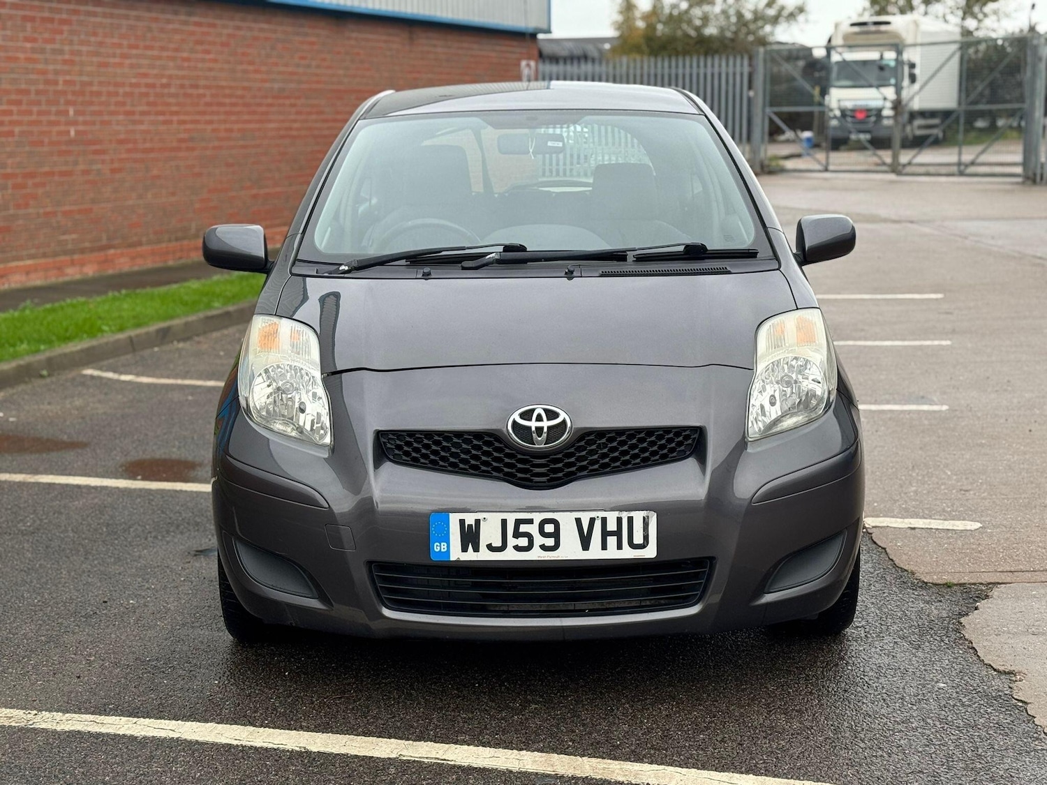 Used Toyota Yaris 2009 for sale - 76549559: Photo 1