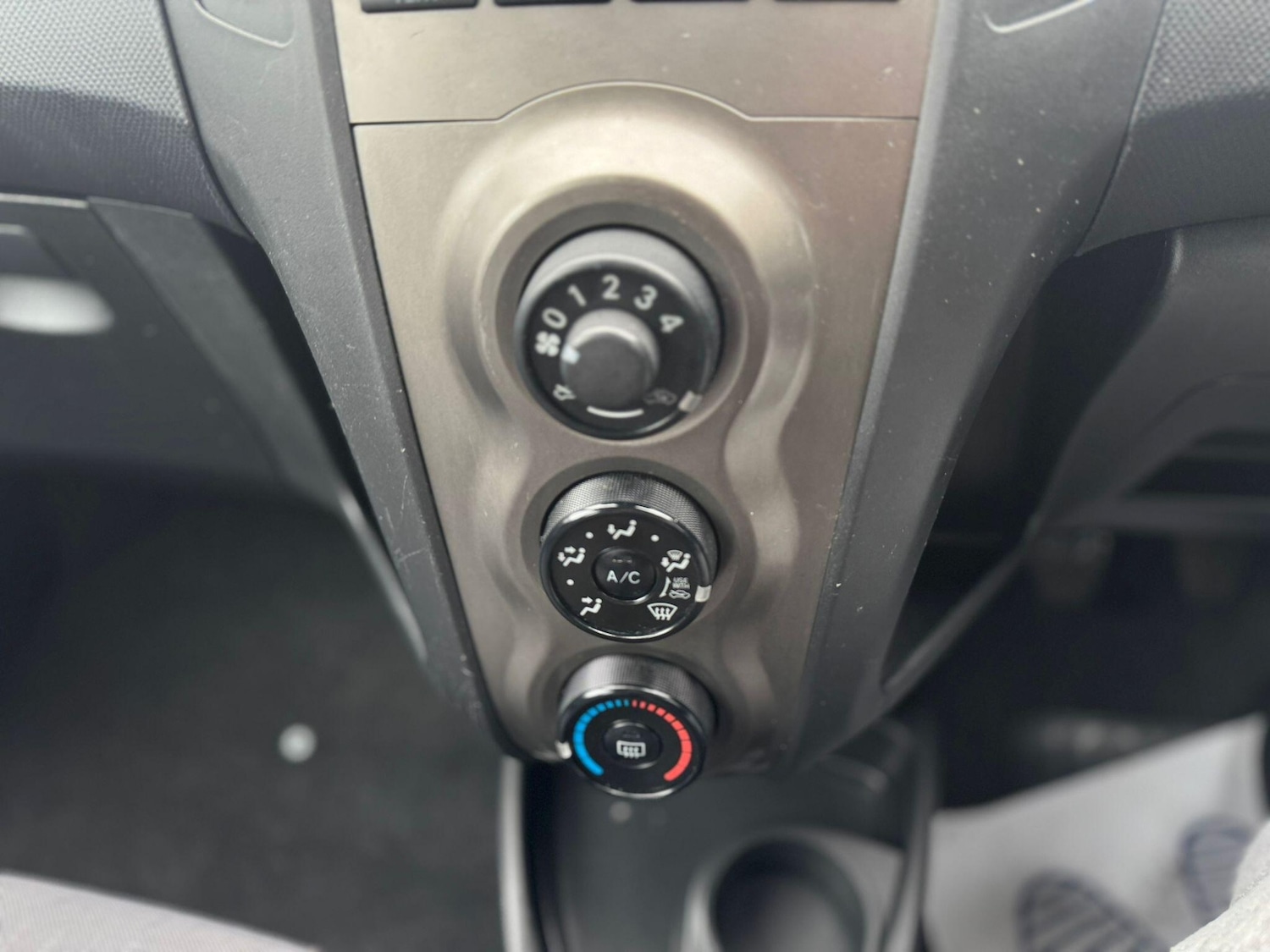 Used Toyota Yaris 2009 for sale - 76549559: Photo 16