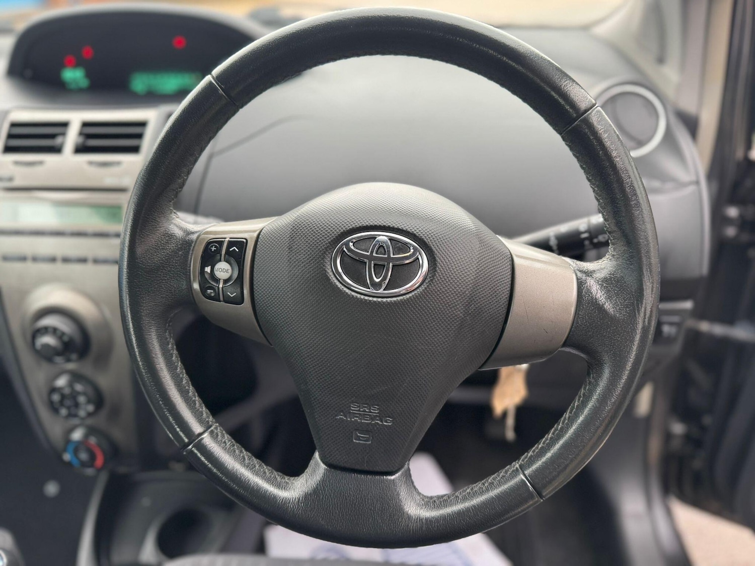 Used Toyota Yaris 2009 for sale - 76549559: Photo 17