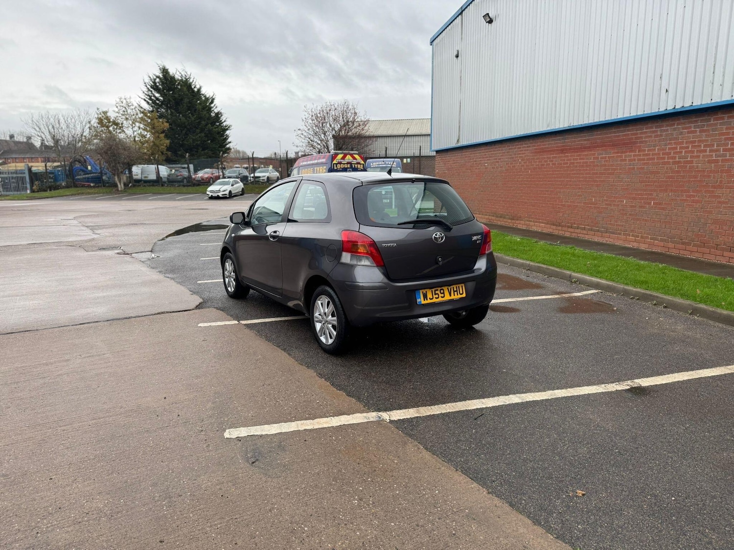 Used Toyota Yaris 2009 for sale - 76549559: Photo 5